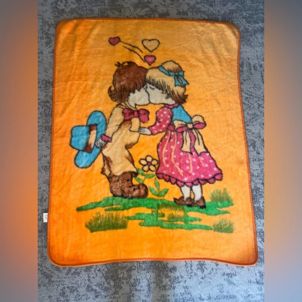 Vintage Baby Mink Orange Boy Kissing Girl Baby Blanket  43”x55”